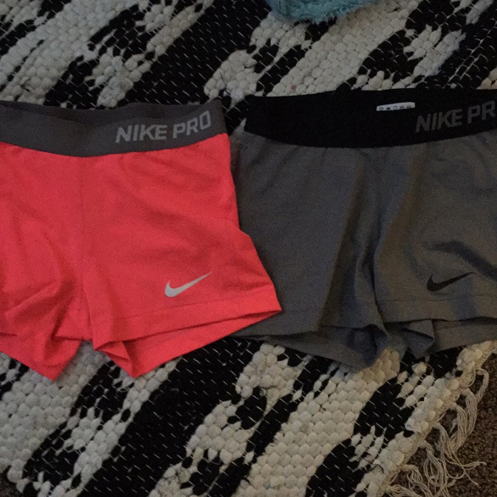 Nike pro
